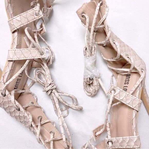 NWOT Miss Lola PARADISE SKIES - Nude - Picture 7 of 9